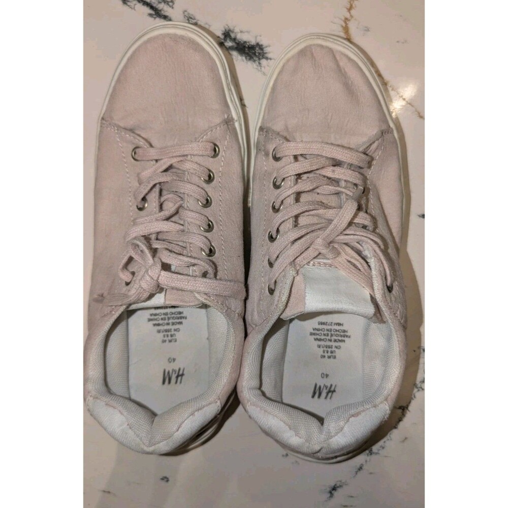 H&M Powder Pink Cream Shoes with lacing, lightly padded edge & tongue